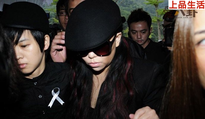 張惠妹經(jīng)紀(jì)人鐘若涵