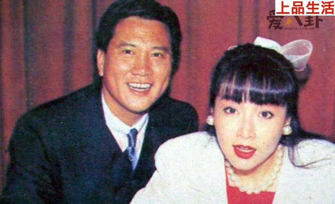 恬妞與前夫萬(wàn)梓良