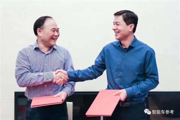 小米汽車(chē)越火爆：極越越懷才不遇