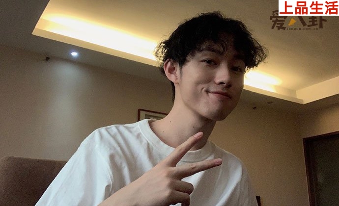 小智本名李奕諄