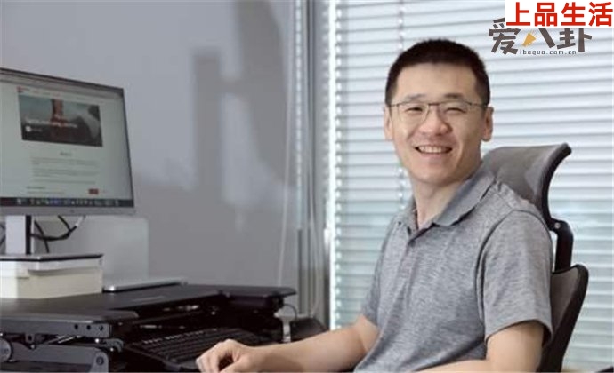 黃崢卸任身價(jià)3千多億