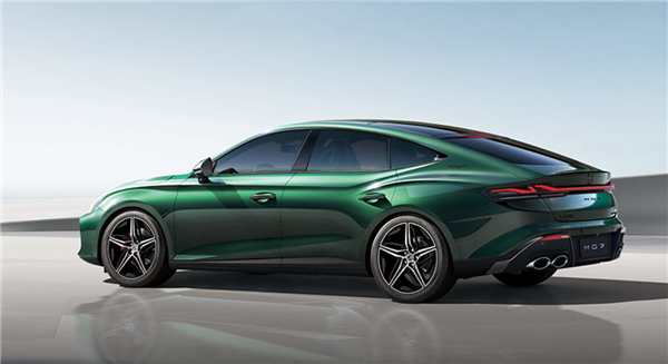 街頭驚現(xiàn)藍(lán)牌“小米SU7 Max” 還是雙邊四出排氣