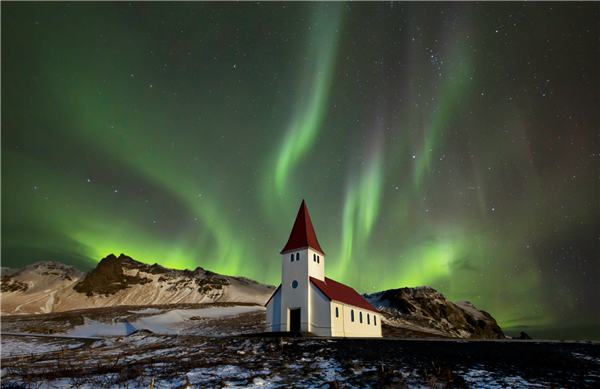 25歲女孩環(huán)游世界42城路費僅2萬：巴厘島酒店80元、看極光200多元