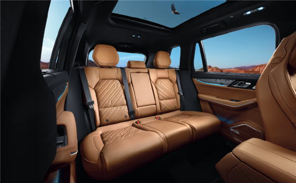 2.0T+48V輕混 領(lǐng)克09四驅(qū)運(yùn)動版上市：限時僅需21.28萬元