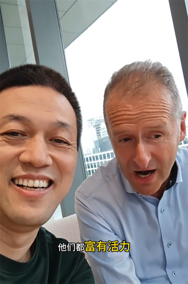 李斌對(duì)話大眾前CEO迪斯：中國(guó)車(chē)企都富有活力 能快速行動(dòng)和快速學(xué)習(xí)