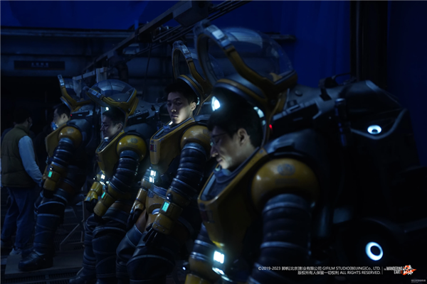 《流浪地球2》紀(jì)錄片來(lái)了！踹開(kāi)中國(guó)科幻電影大門(mén) 太難了