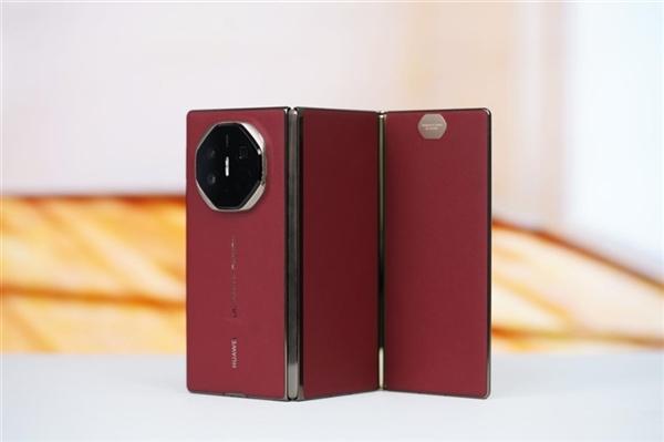 華為三折疊首銷一機(jī)難求！部分TOP368大客戶都沒(méi)分到貨