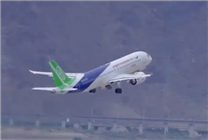 海拔3569米！國產(chǎn)大飛機(jī)C919首次從西藏起飛