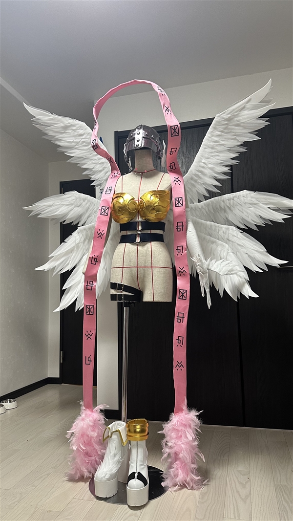 身材爆好的技術(shù)大佬：Coser親手打造天女獸全套裝備