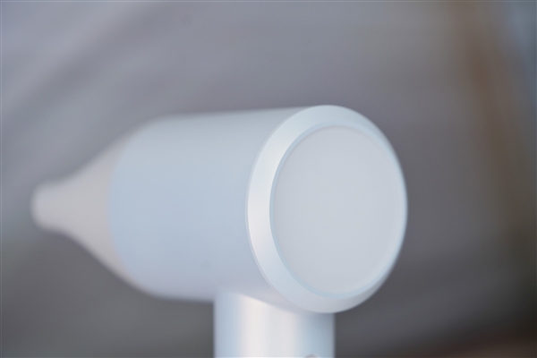 內(nèi)含米家保溫杯 米家高速吹風(fēng)機(jī)H501白金禮盒圖賞