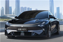 極越夏一平直播18小時(shí)試駕極越07：實(shí)測續(xù)航846km