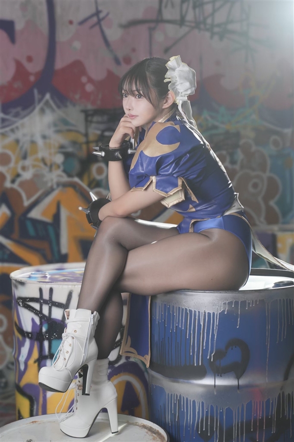 日本美女腿姐COS《街霸》春麗：肉腿完美還原