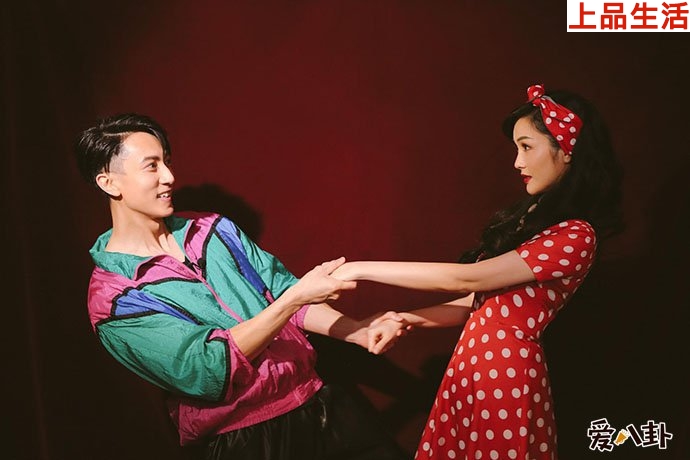 林麗吟單獨(dú)婚紗照是怎么回事