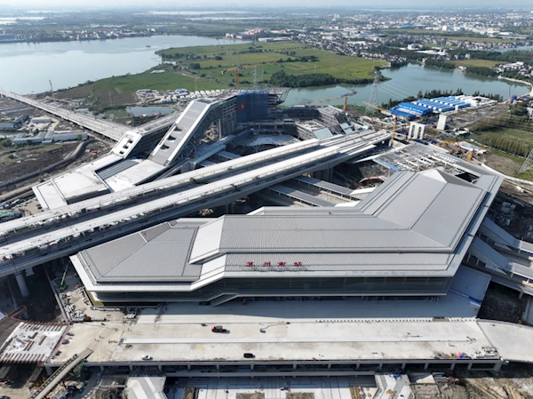 全國首座六邊形立體交通樞紐綜合體：蘇州南站正式亮相！