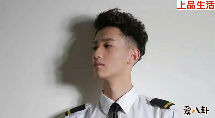 陽兵卓素人時期照片