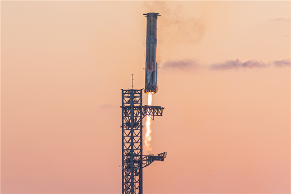 星艦第五飛非官方美圖合集：可以換壁紙、頭像了！