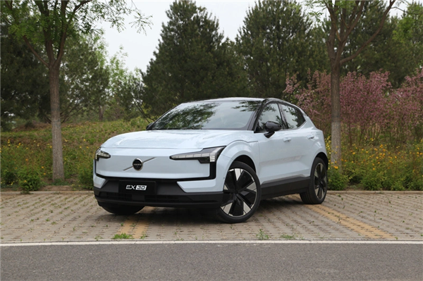 領克把新純電搬去歐洲 這么搞可太對味了