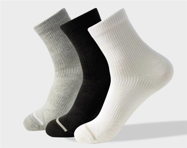 舒適防臭又耐磨 三槍中筒男女運動商務襪5雙 到手14.9元