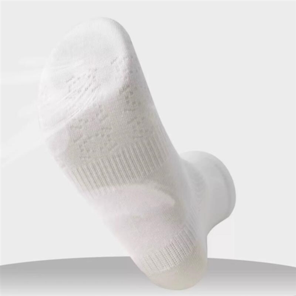 舒適防臭又耐磨 三槍中筒男女運動商務襪5雙 到手14.9元