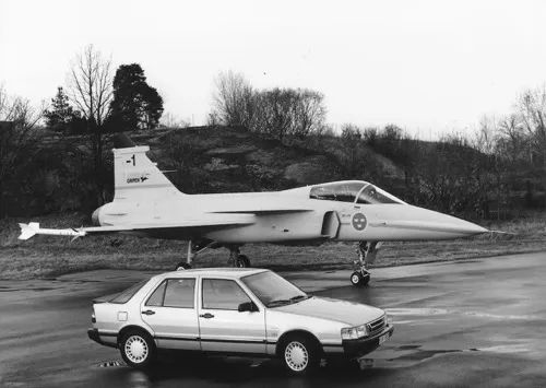 72天設(shè)計！神話一樣的的中國初教6飛機：62年零事故