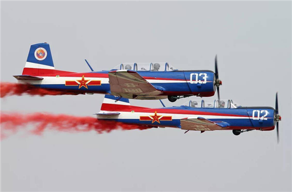 72天設(shè)計！神話一樣的的中國初教6飛機：62年零事故