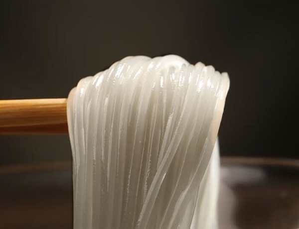 紅薯粉條售假被罰款165萬后 網(wǎng)紅東北雨姐賬號(hào)被禁言 