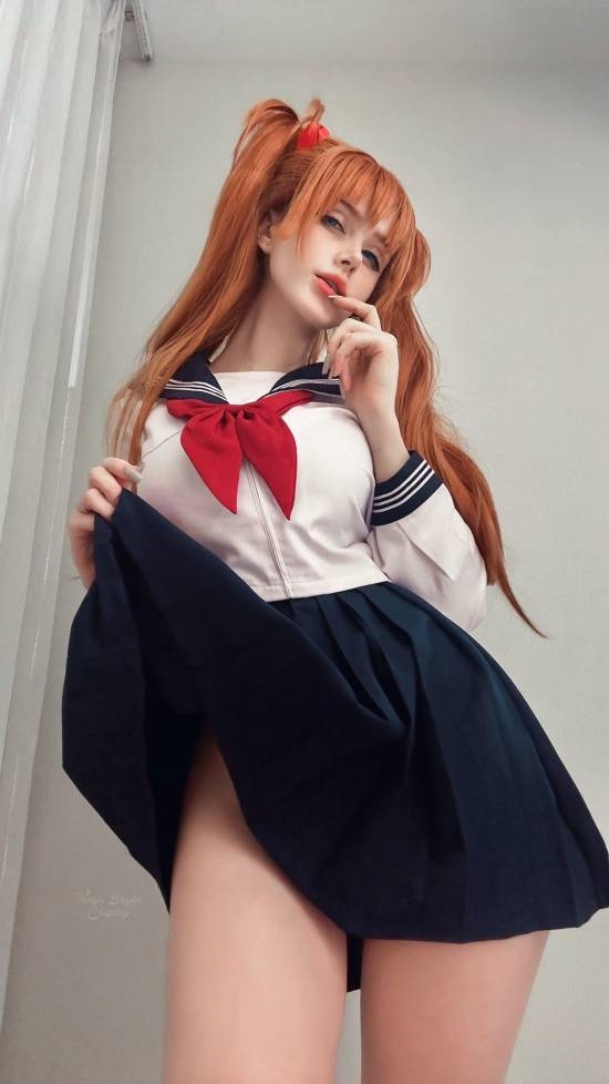 妹子COS圖賞：禰豆子鬼化身材超好