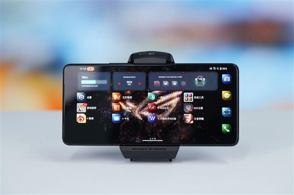 行業(yè)首發(fā)185Hz高刷新率！ROG游戲手機9 Pro圖賞