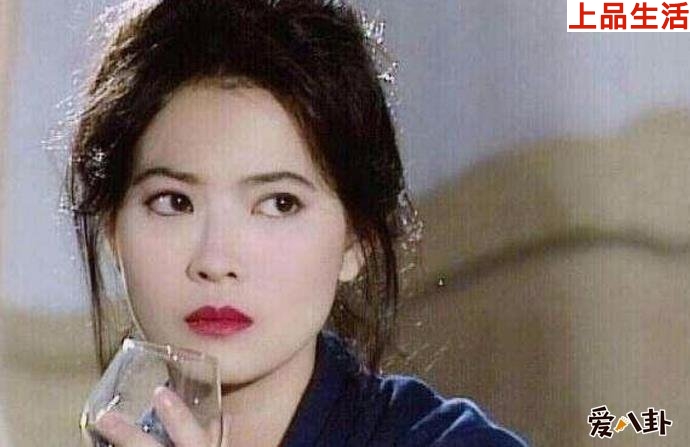 年輕時(shí)候的藍(lán)潔瑛