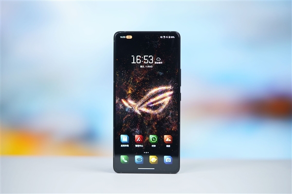 行業(yè)首發(fā)185Hz高刷新率！ROG游戲手機9 Pro圖賞