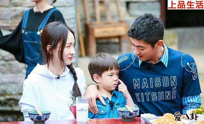 杜江霍思燕嗯哼合照