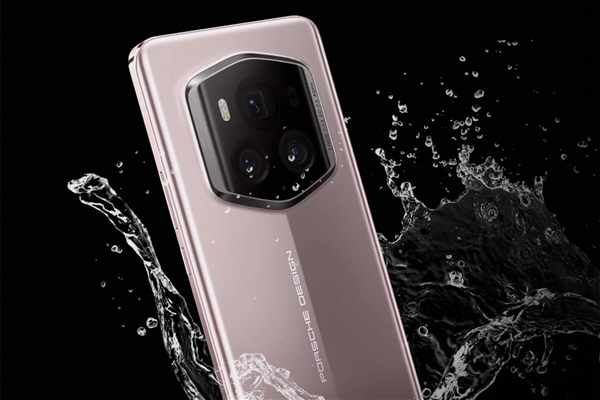 安卓陣營獨此一家！榮耀Magic7 RSR 保時捷設(shè)計升級雙層OLED