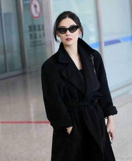 不老女神！44歲張柏芝素顏生圖曝光 顏值依舊精致狀態(tài)佳