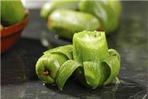 維C含量是橙子6倍！這種長得像棗的水果 竟是獼猴桃