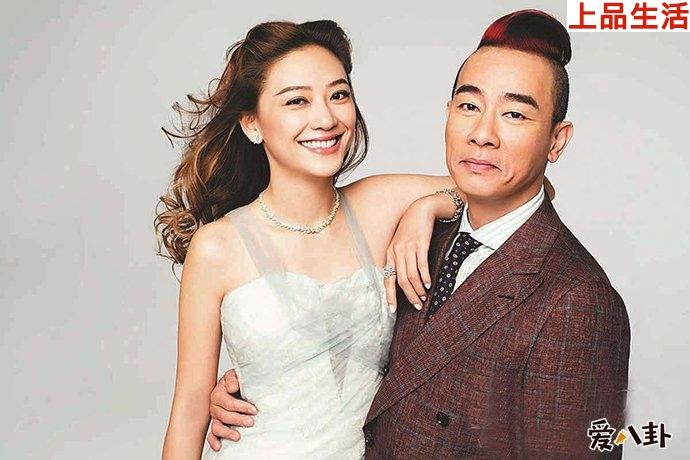 陳小春與他老婆應(yīng)采兒合照