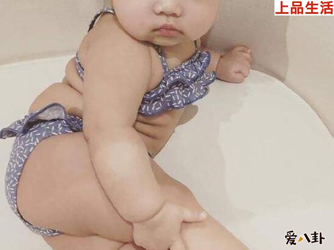 關穎女兒穿比基尼照片