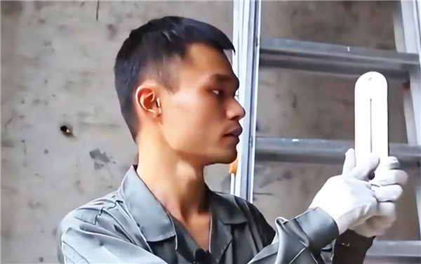 網(wǎng)紅張全蛋回應(yīng)熱搜爭議：沒有吃不起飯 除了人涼了一切都很美好