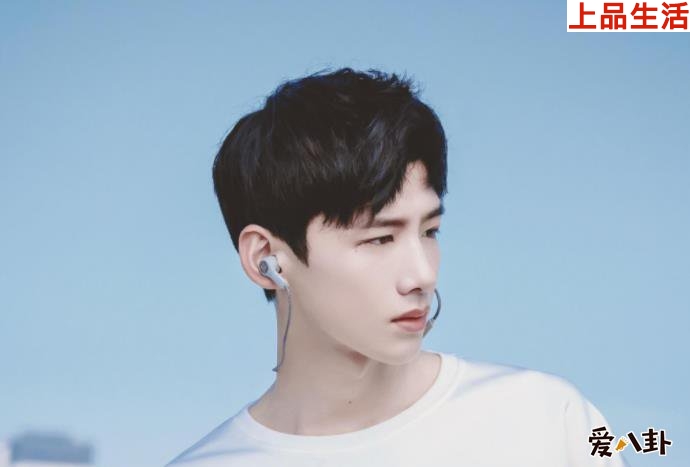 白敬亭哪個經(jīng)紀公司的