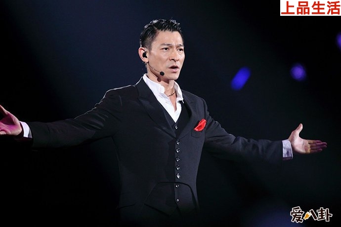 劉德華兩次落淚竟都是因為粉絲