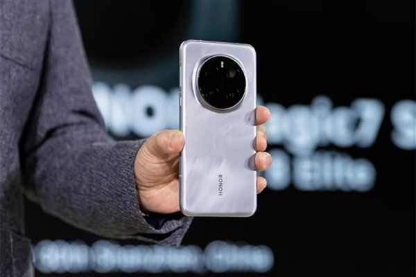 趙明回應iPhone降價對行業(yè)的影響：讓行業(yè)更加聚焦消費者價值呈現(xiàn)