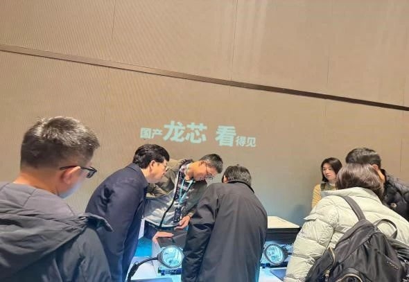 上海漢圖發(fā)布高速激光打印一體機(jī)：首個(gè)國產(chǎn)主控龍芯2P0500