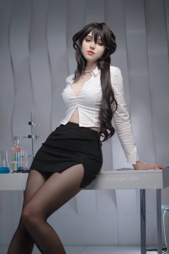 俄妹COS兔女郎瑪奇瑪、帕瓦：完美身材