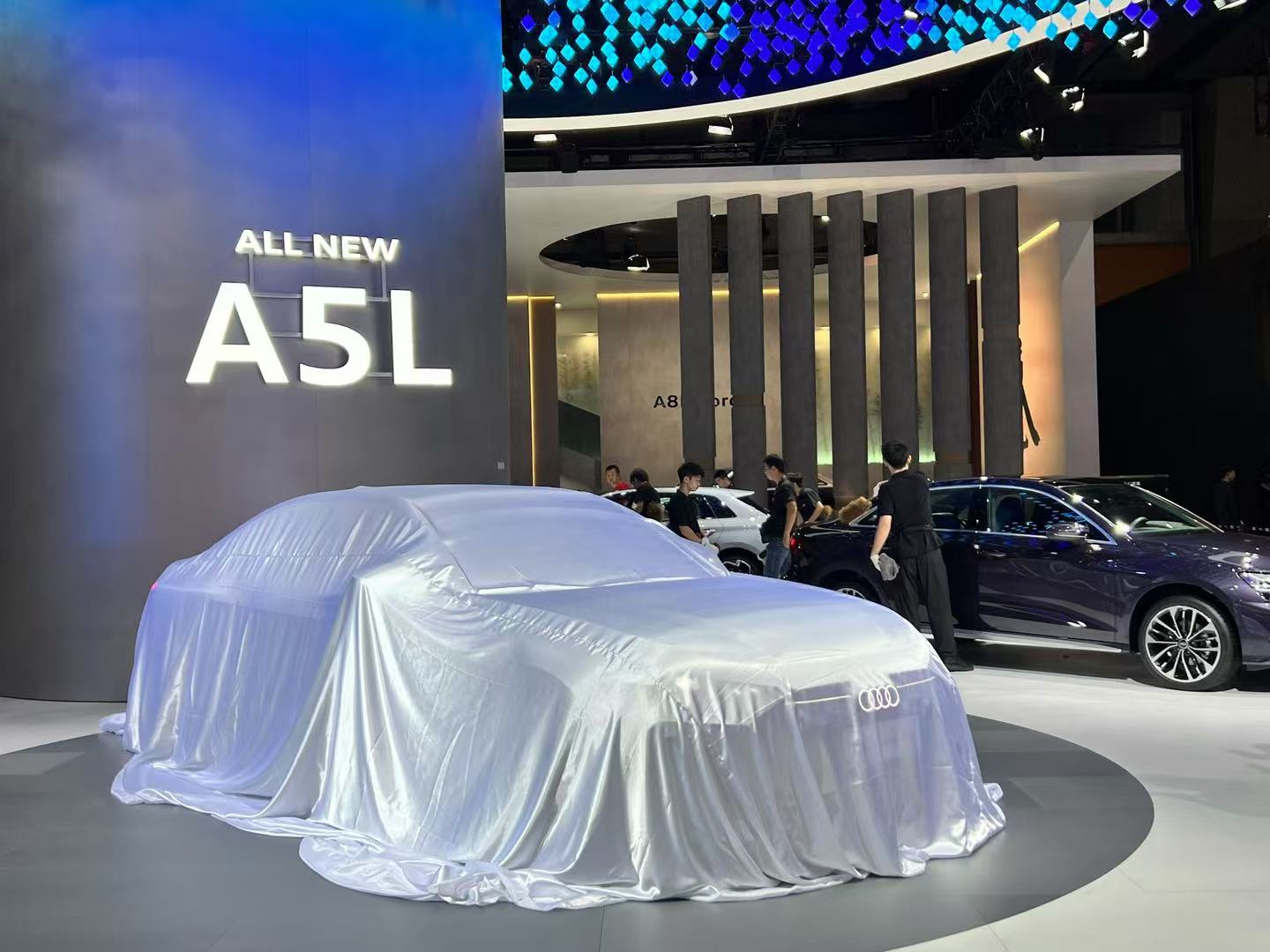 半個蛋糕都沒分到！合資車企的新年任務(wù)：要在中國市場當(dāng)“學(xué)生”