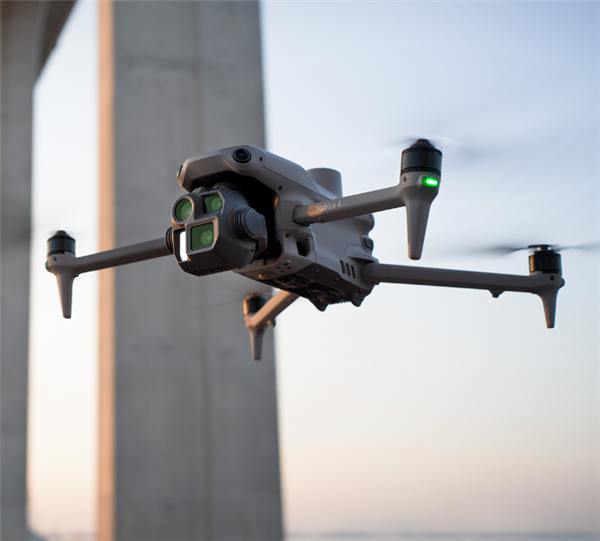 27888元！大疆發(fā)布DJI Matrice 4E無人機(jī)：可照亮百米之外目標(biāo)