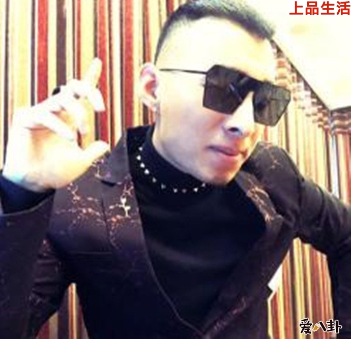 上官帶刀怎么火的