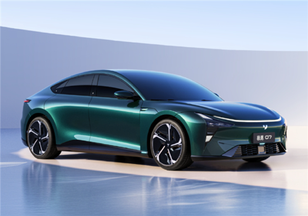 極越聯(lián)合維權車主透露新進展：終身質保當前變成整車4年質保