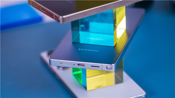 萬(wàn)元安卓機(jī)皇！三星Galaxy S25 Ultra圖賞