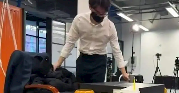 柯潔不接受韓國處罰退賽！棋士連笑發(fā)聲：非常憤怒 咱不受這個委屈了