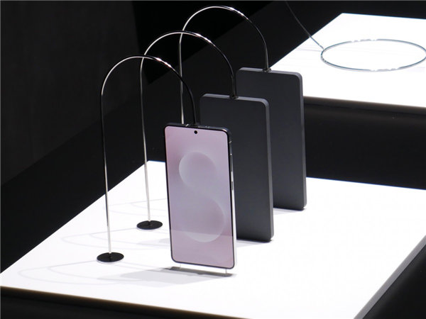 三星Galaxy S25 Edge官宣：超薄驍龍8至尊版旗艦 劍指iPhone 17 Air