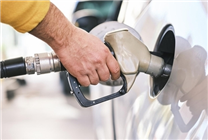 高速路上沒油趴窩男子棄車買油：結(jié)果被罰200元記3分